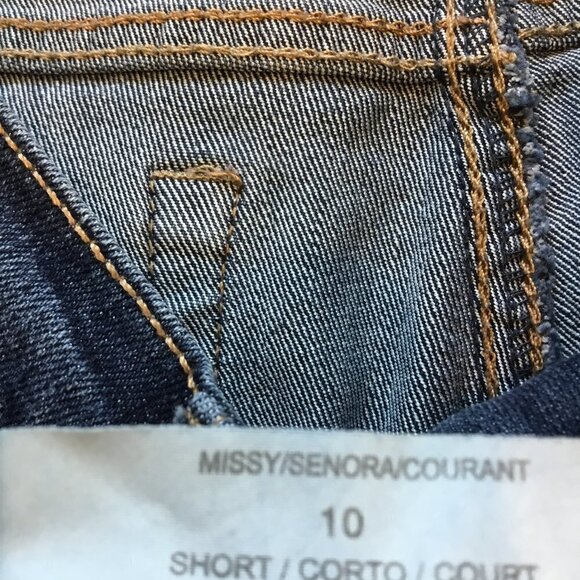 Gloria Vanderbilt Jeans Amanda Women's Sz 10 Short High Rise Tapered Leg Classic - Picture 4 of 7